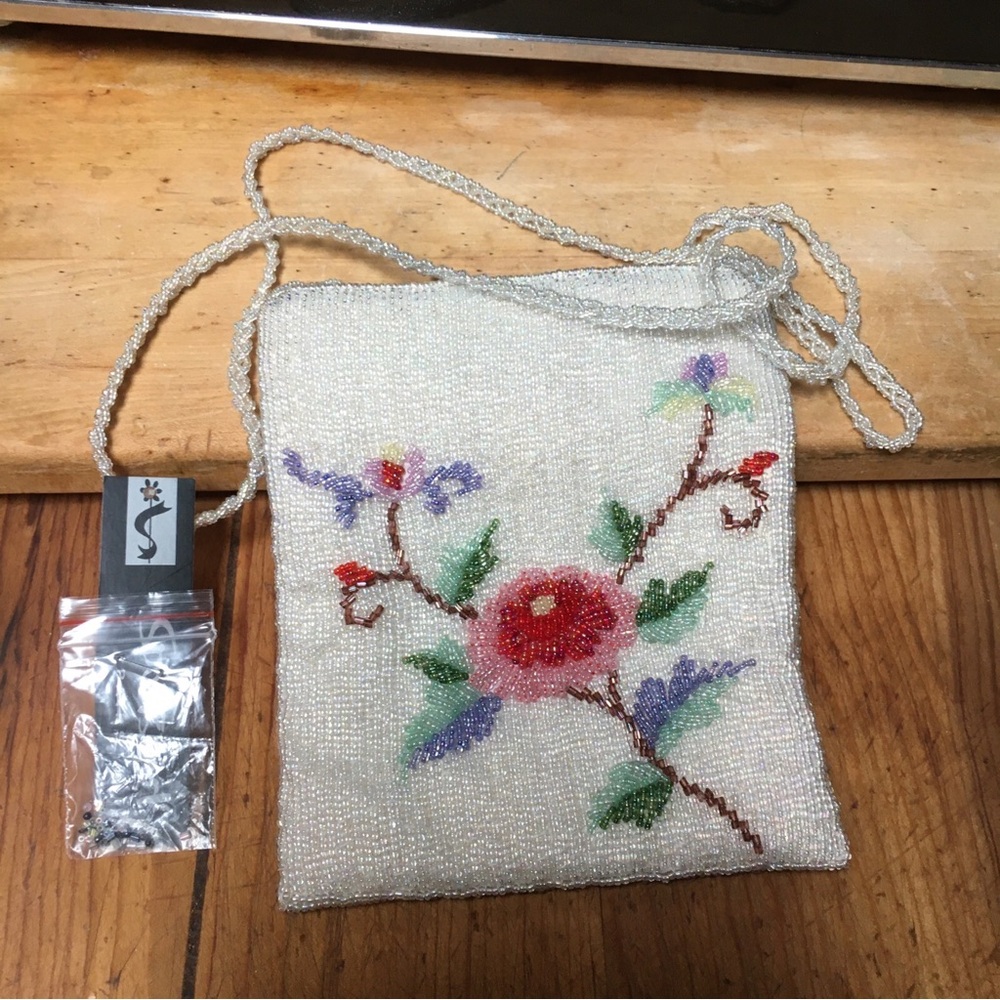 New, but tag has been removed Sportsgirl Paris hand beaded purse